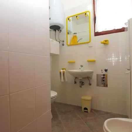 Apartment Fuer 2 Personen Ca 23 Qm In Medulin, Istrien Suedkueste Von Istrien *